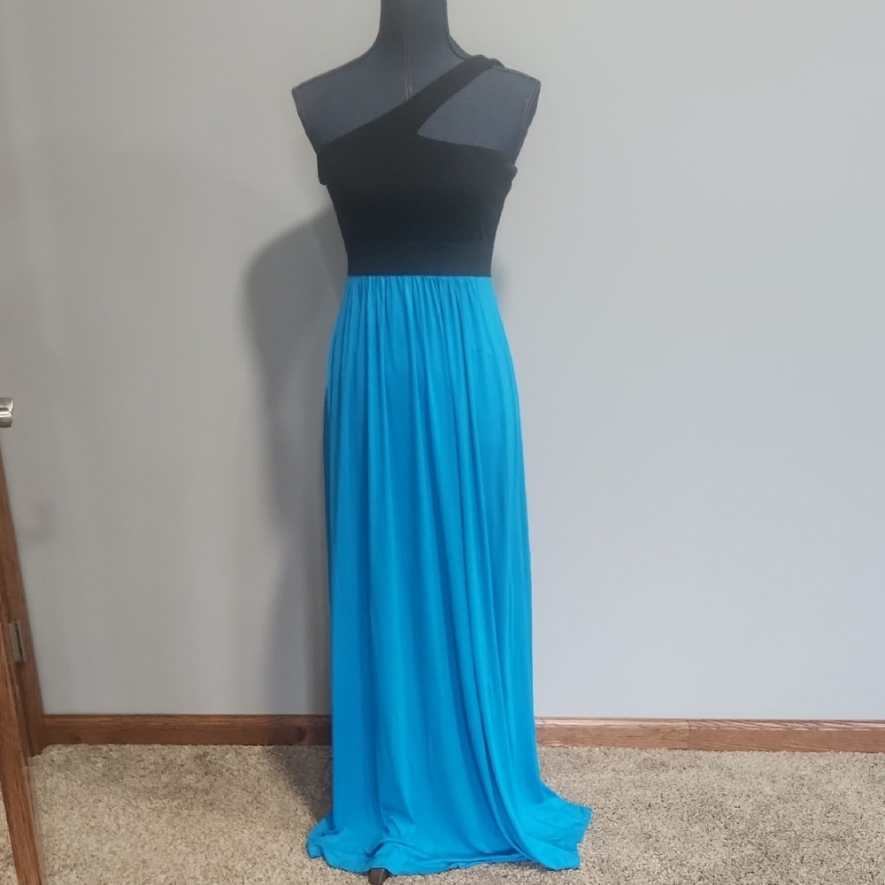 VENUS Black and Blue Asymmetrical One Shoulder Gown